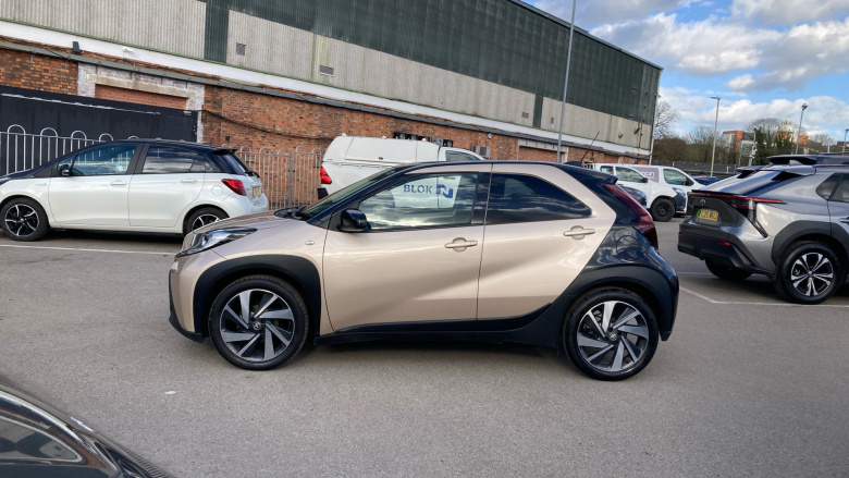 Toyota Aygo X 1.0 VVT-i Edge 5dr Petrol Hatchback